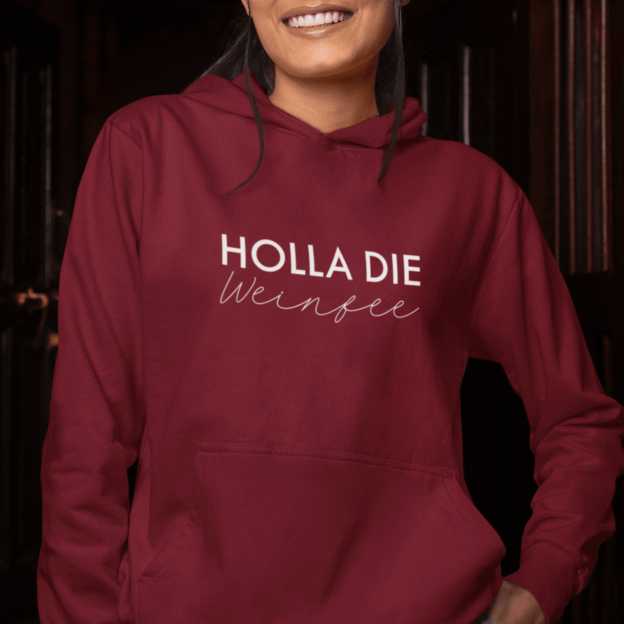 HOLLA DIE WEINFEE - Damen Hoodie aus Bio-Baumwolle - DizzyDrafts.com